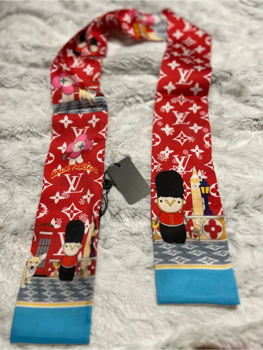 2021 London Christmas Animation Bandeau Scarf rare beautiful